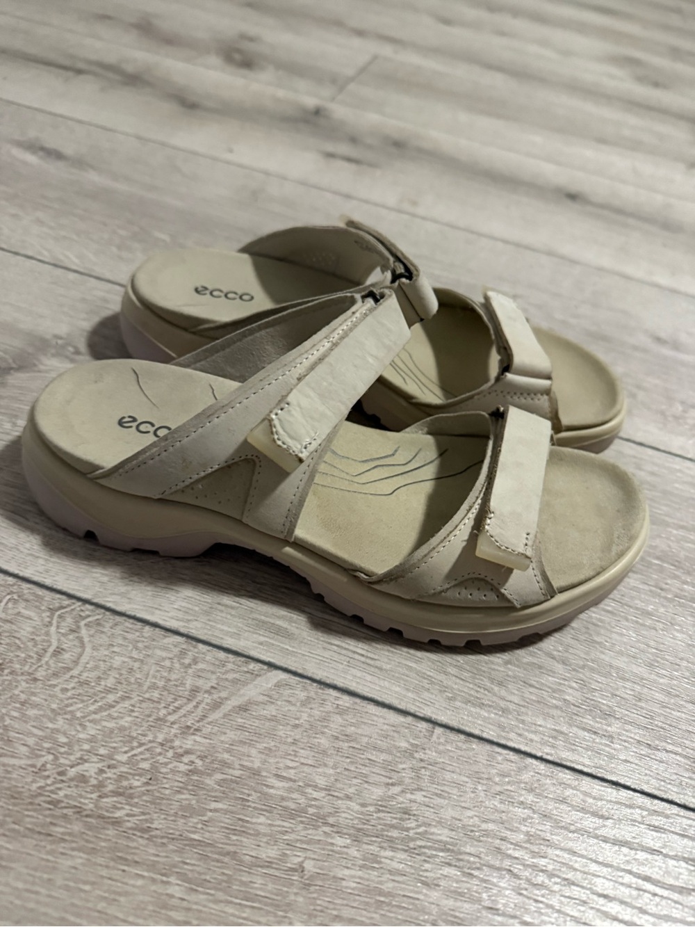 ECCO Yucatan 2.0 Ivory Yak Leather Slide Sandals Adj Strap Sz 38